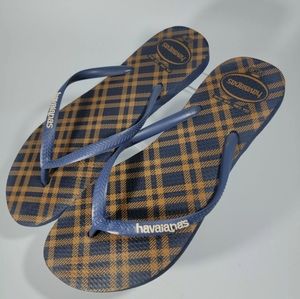Havaianas Women's 7-8 Flip Flops Sandals Navy Blue And Tan EUC Casual Beach